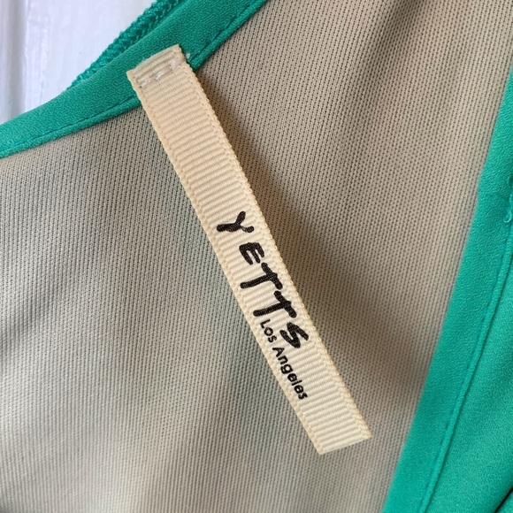 Green Mini Dress with Bow Back Sz Small - Picture 6 of 9